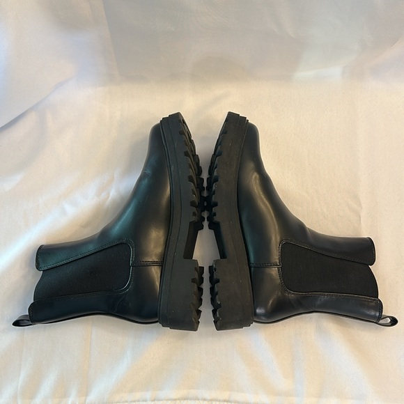 A New Day Women's Faux Leather Belle Boots - Ankle Chelsea Boots, Black 9 1/2 - Picture 3 of 7